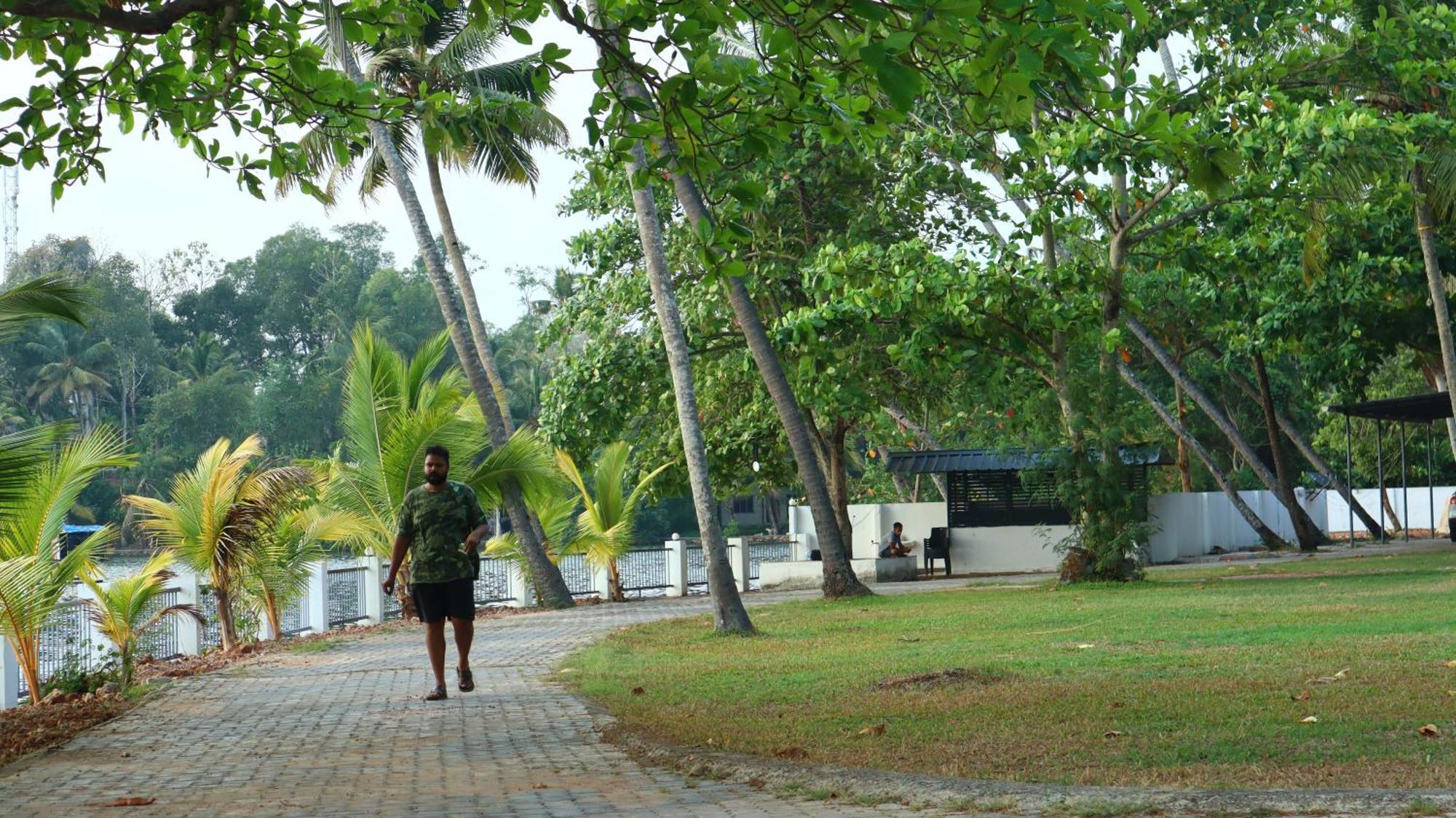 Ripples Service Villas Kollam Luaran gambar